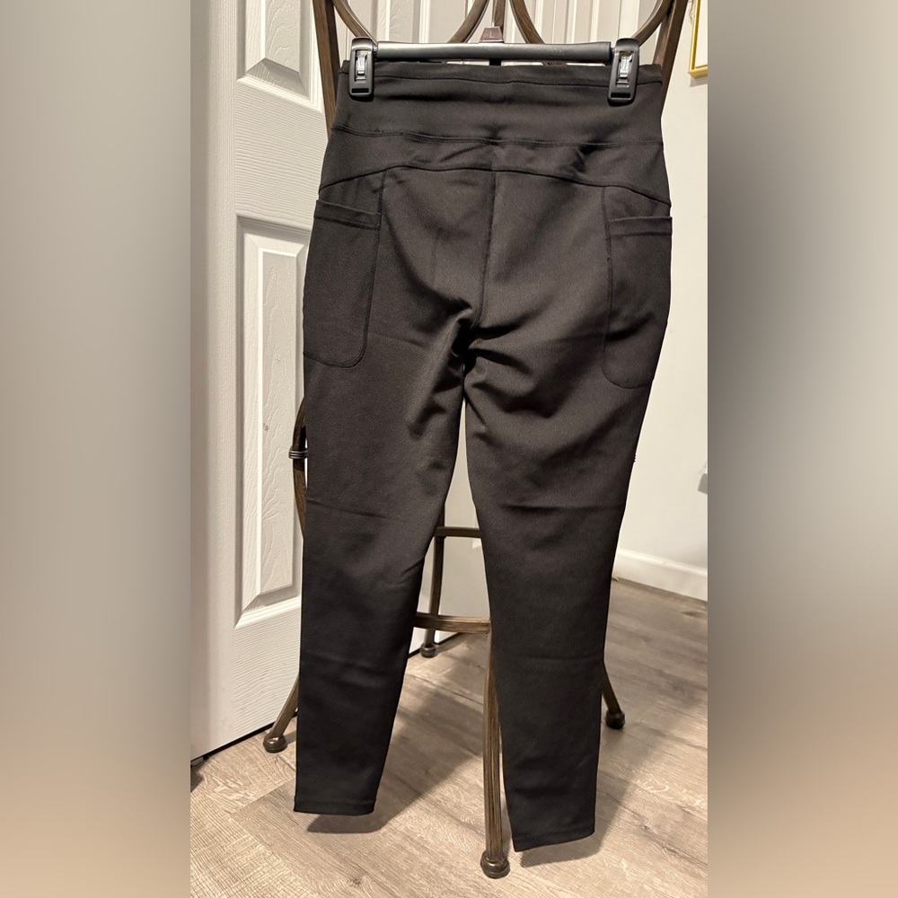 POP Fit Classic Black Leggings - Picture 2 of 4